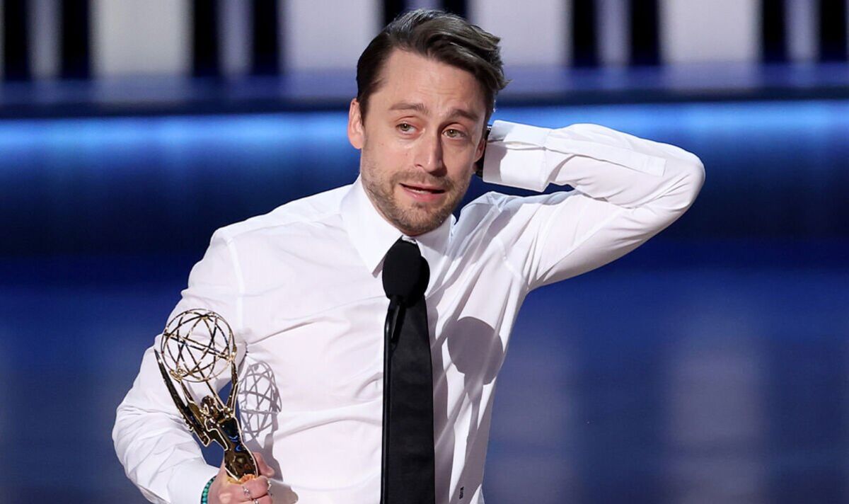 Oscar Winner Kieran Culkin's Shocking Link To Michael Jackson's Leaving Neverland Oscar Winner Kieran Culkin's Shocking Link To Michael Jackson's Leaving Neverland