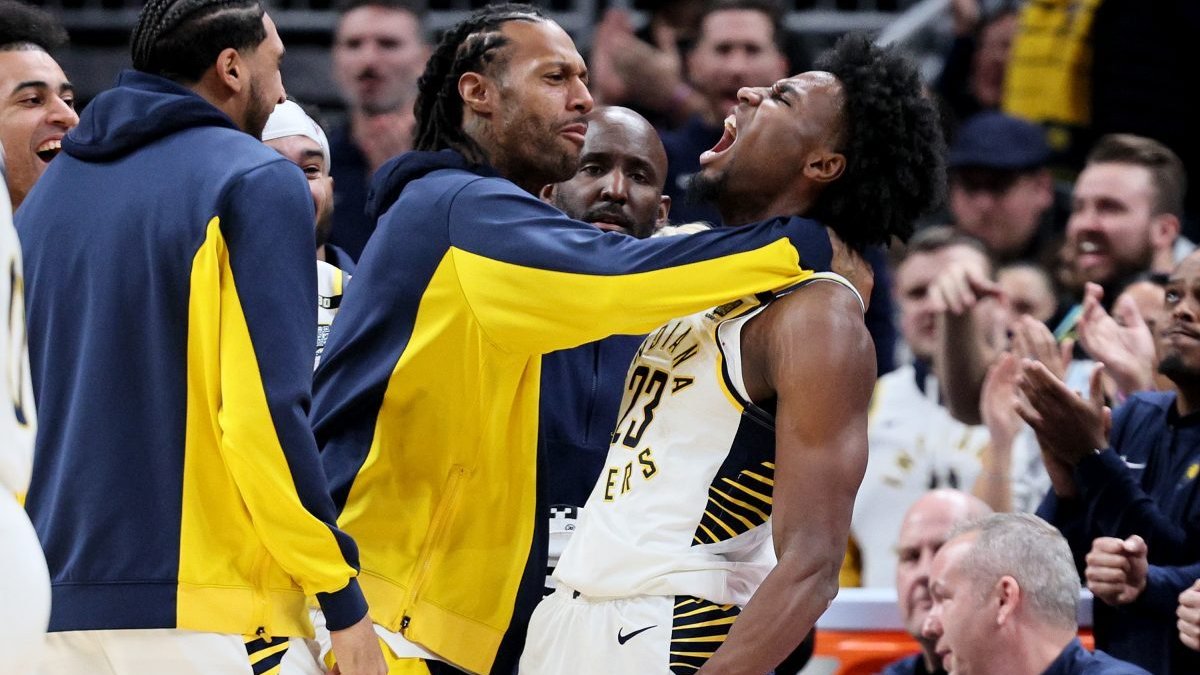 Pacers' Haliburton Returns From Injury After Missing 8 Games, Faces Antetokounmpo's Bucks Pacers' Haliburton Returns From Injury After Missing 8 Games, Faces Antetokounmpo's Bucks
