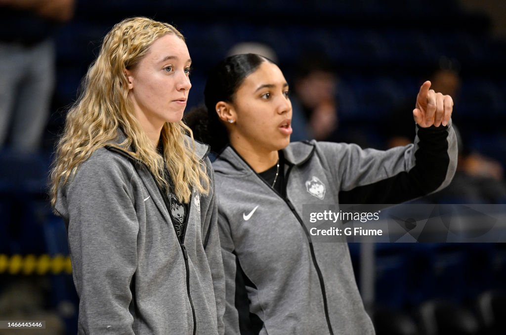 Paige Bueckers And Azzi Fudd's ESPN Red Carpet Moment: 2025 WNBA Draft Paige Bueckers And Azzi Fudd's ESPN Red Carpet Moment: 2025 WNBA Draft