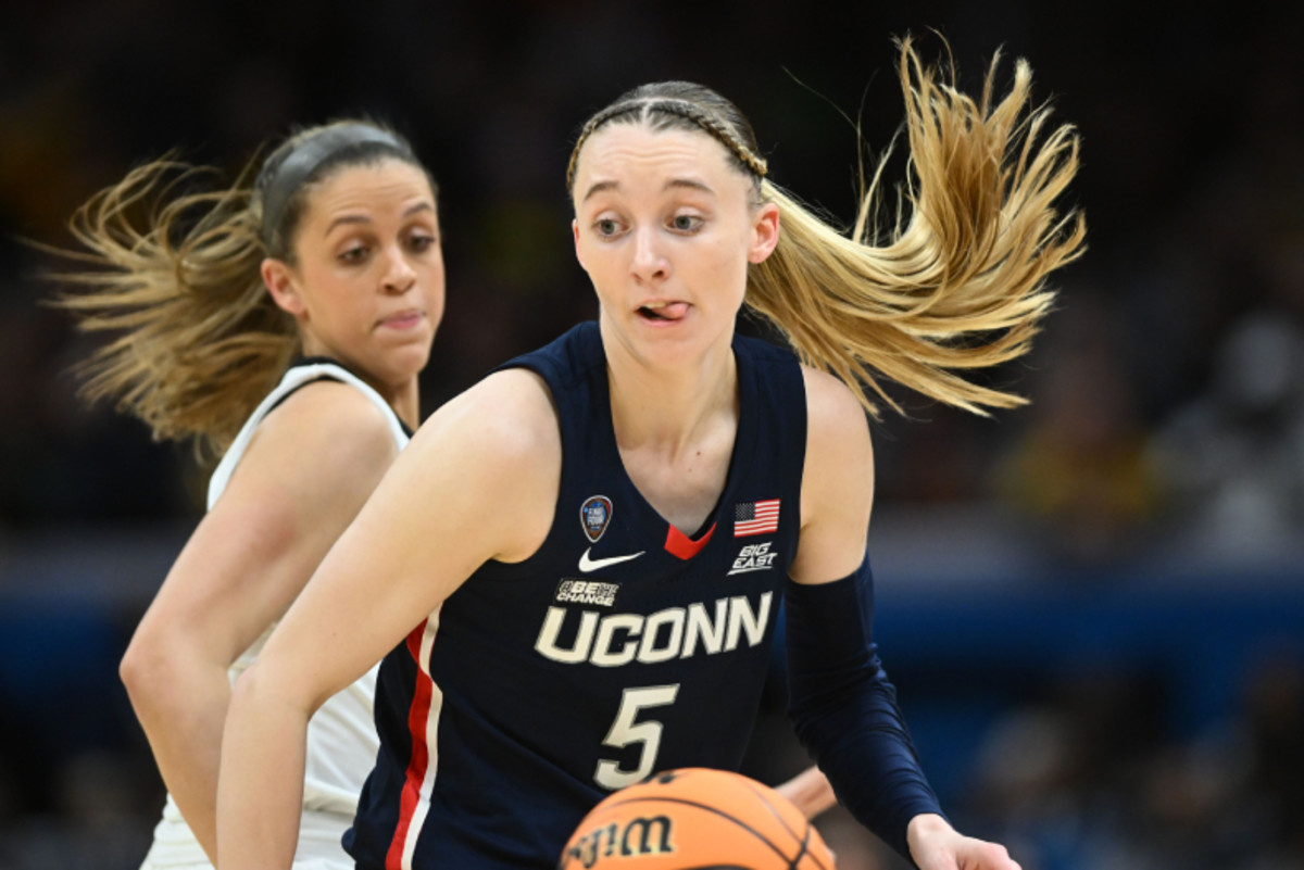 Paige Bueckers' WNBA Debut Celebrated With City Name Change Paige Bueckers' WNBA Debut Celebrated With City Name Change