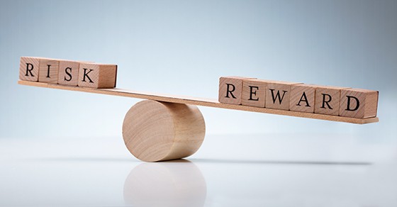 Palantir Stock Investment: Weighing The Risks And Rewards Of A Potential 40% Increase In 2025 Palantir Stock Investment: Weighing The Risks And Rewards Of A Potential 40% Increase In 2025