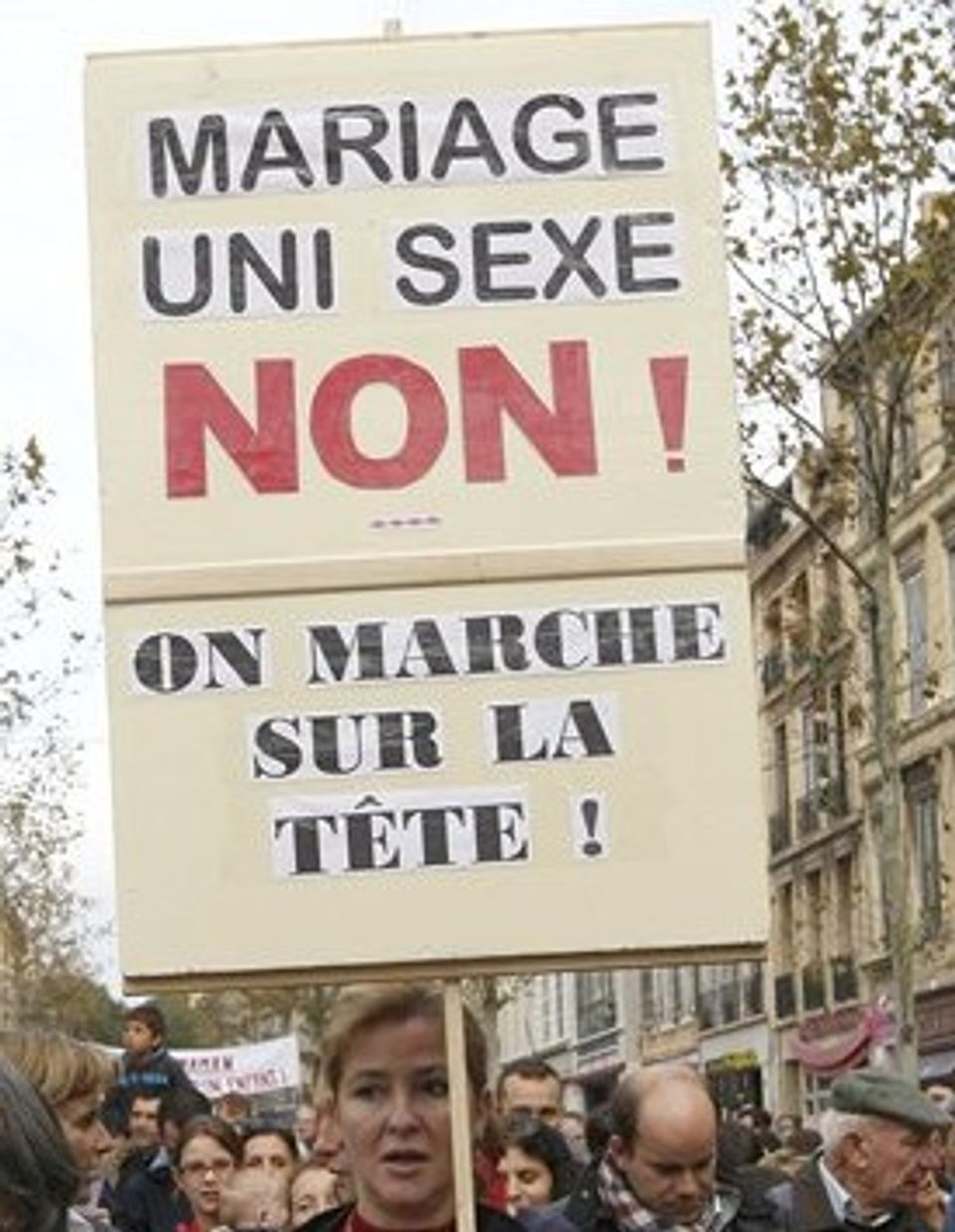 Paris Rallies: Le Pen Denounces Paris Rallies: Le Pen Denounces