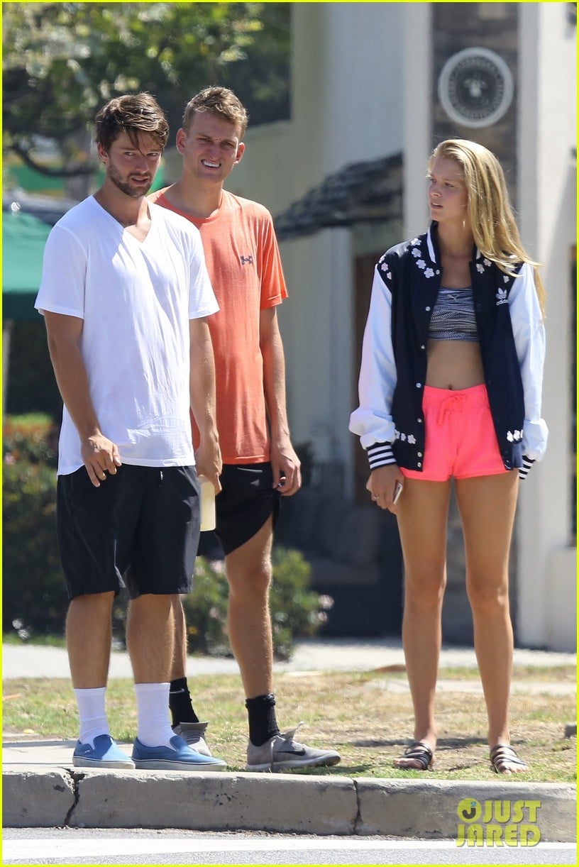 Patrick Schwarzenegger And Abby Champion's Wedding: The Postponement Explained Patrick Schwarzenegger And Abby Champion's Wedding: The Postponement Explained