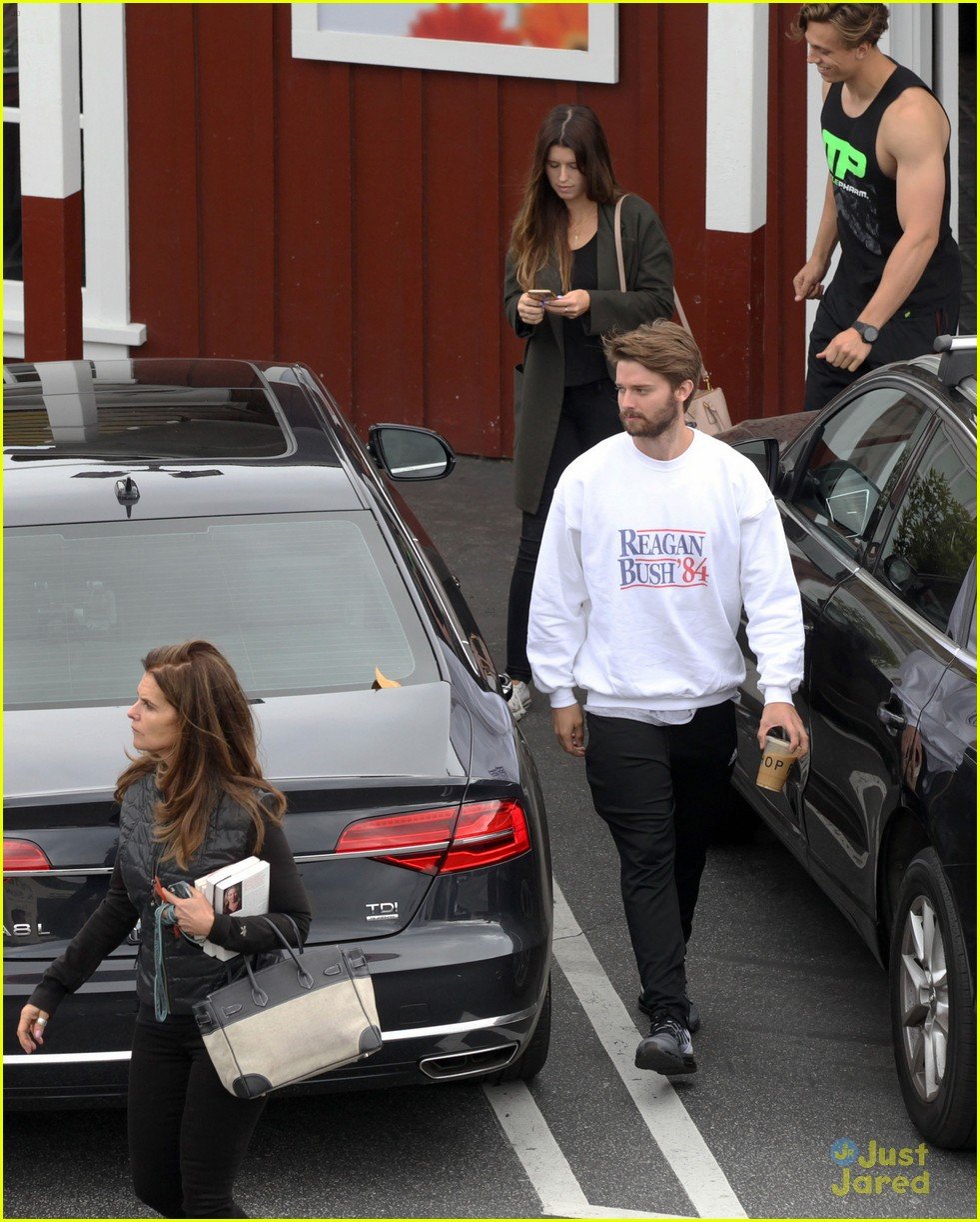 Patrick Schwarzenegger Cruises LA In His Classic Bronco Patrick Schwarzenegger Cruises LA In His Classic Bronco