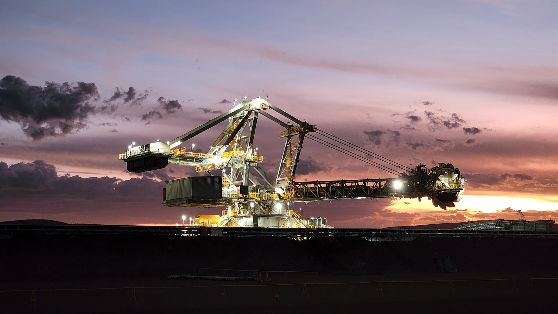 Pilbara Iron Ore Mining: Rio Tinto Responds To Forrest's Criticism Pilbara Iron Ore Mining: Rio Tinto Responds To Forrest's Criticism