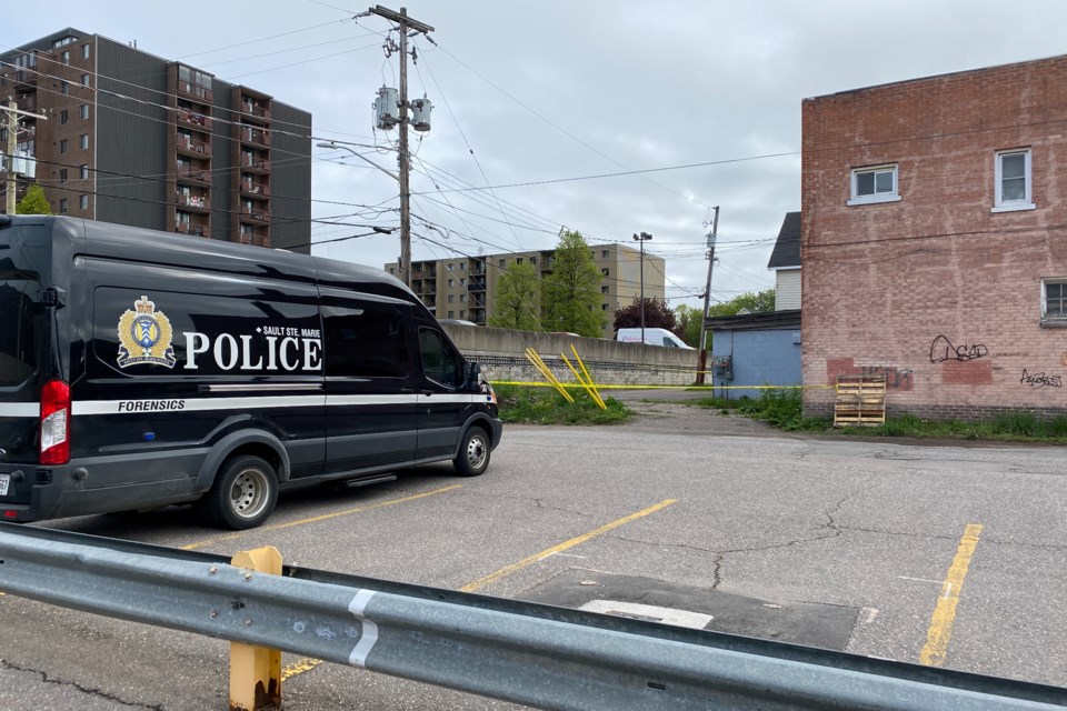 Police Investigating Shooting Incident On Beacon Hill: One Man Hurt Police Investigating Shooting Incident On Beacon Hill: One Man Hurt