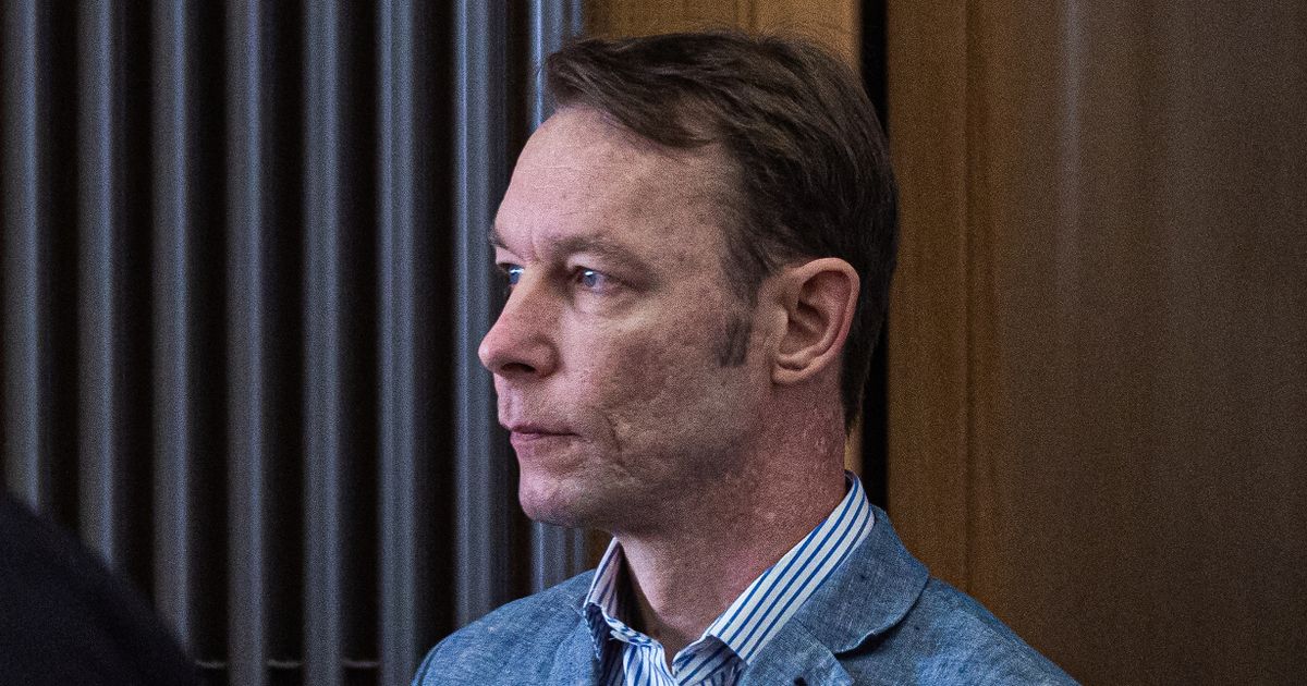 Polícia Britânica Prende Mulher Que Alega Ser Madeleine McCann Polícia Britânica Prende Mulher Que Alega Ser Madeleine McCann