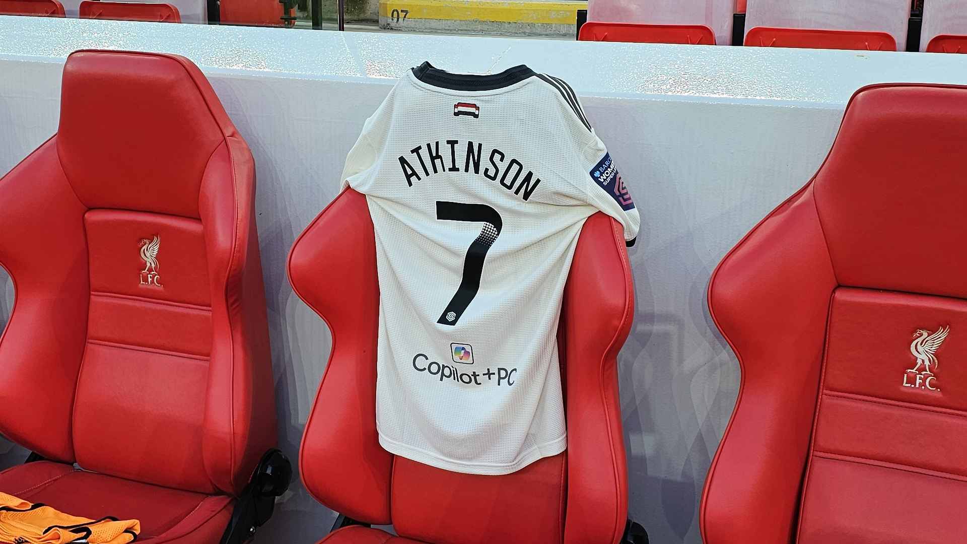 Poppy Atkinson: Manchester United And Bayern Munich's Heartfelt Remembrance Poppy Atkinson: Manchester United And Bayern Munich's Heartfelt Remembrance