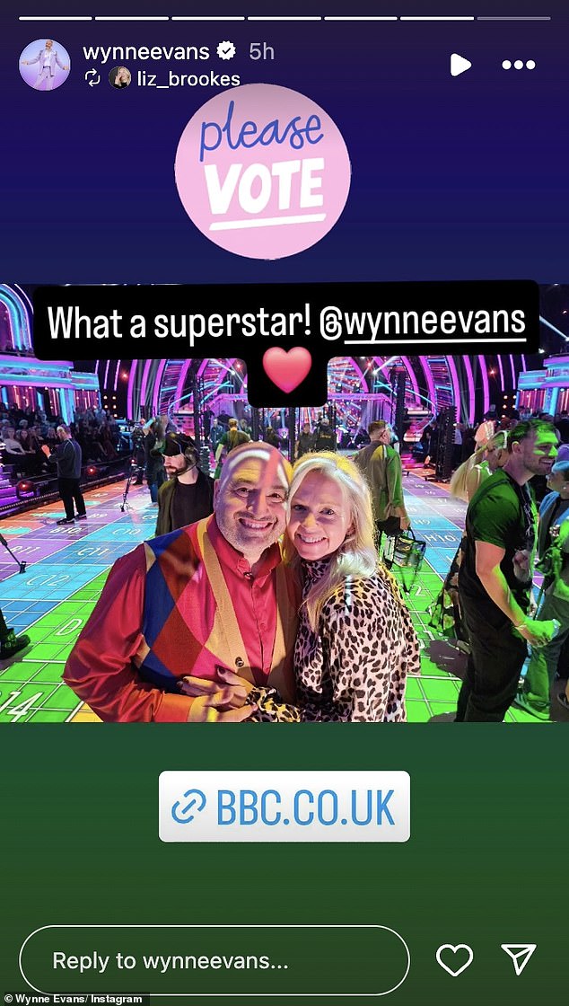 Postponed BBC Meeting: Wynne Evans Spends Relaxed Day With Girlfriend Liz