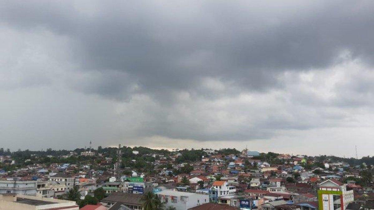Prakiraan Cuaca Bandung Besok, 22 April: Hujan Siang Hari? Prakiraan Cuaca Bandung Besok, 22 April: Hujan Siang Hari?