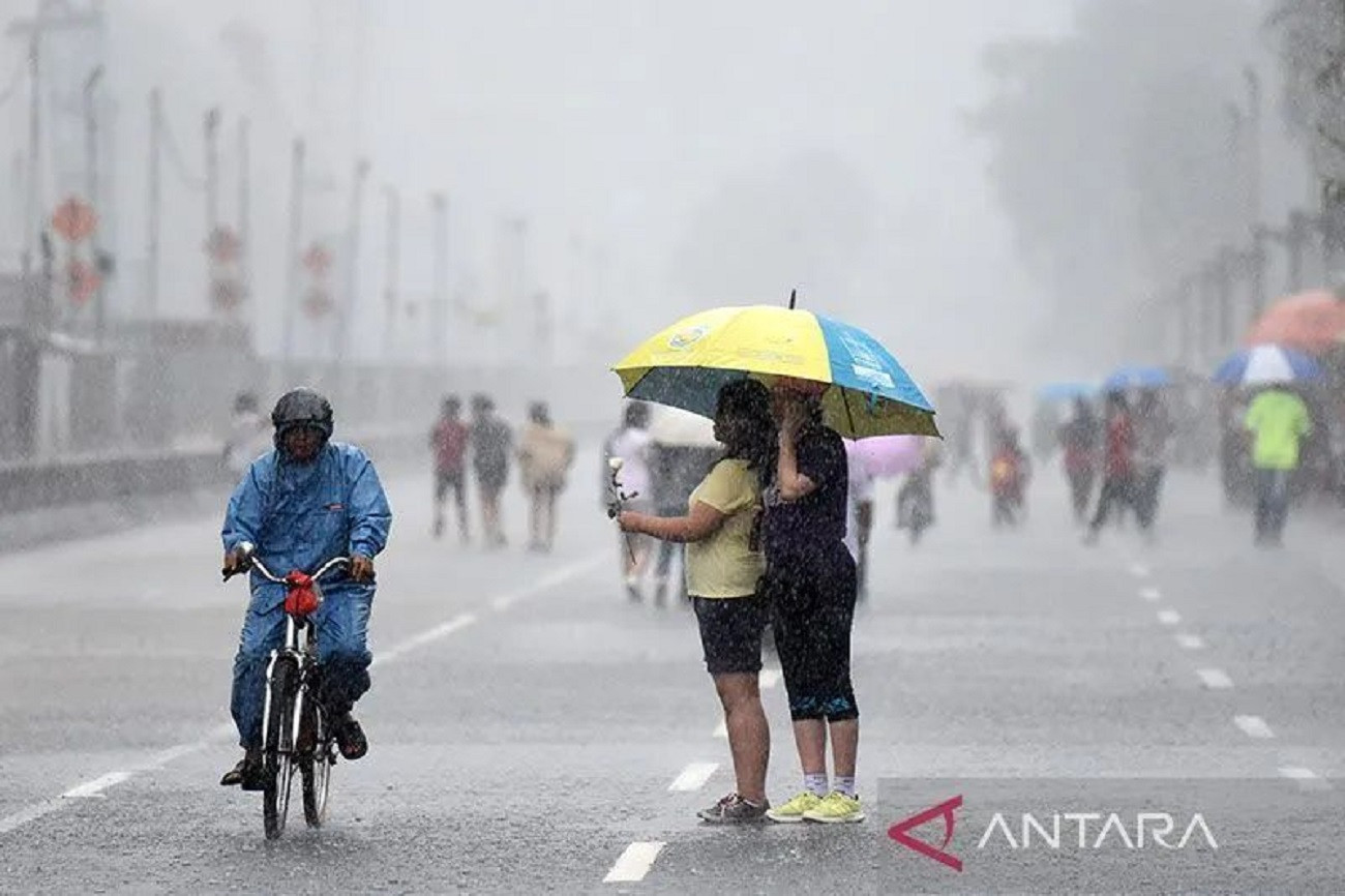 Prakiraan Cuaca Hari Ini Sumatra Utara: Medan, Karo, Nias, Toba Prakiraan Cuaca Hari Ini Sumatra Utara: Medan, Karo, Nias, Toba