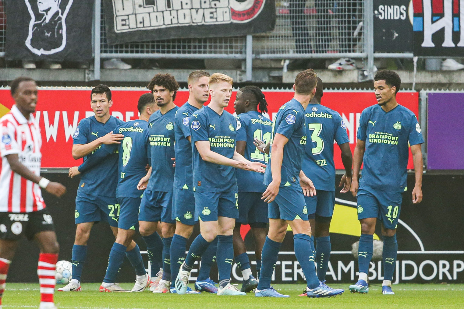 PSV Raih Gelar Juara Eredivisie Setelah Taklukkan Sparta Rotterdam PSV Raih Gelar Juara Eredivisie Setelah Taklukkan Sparta Rotterdam