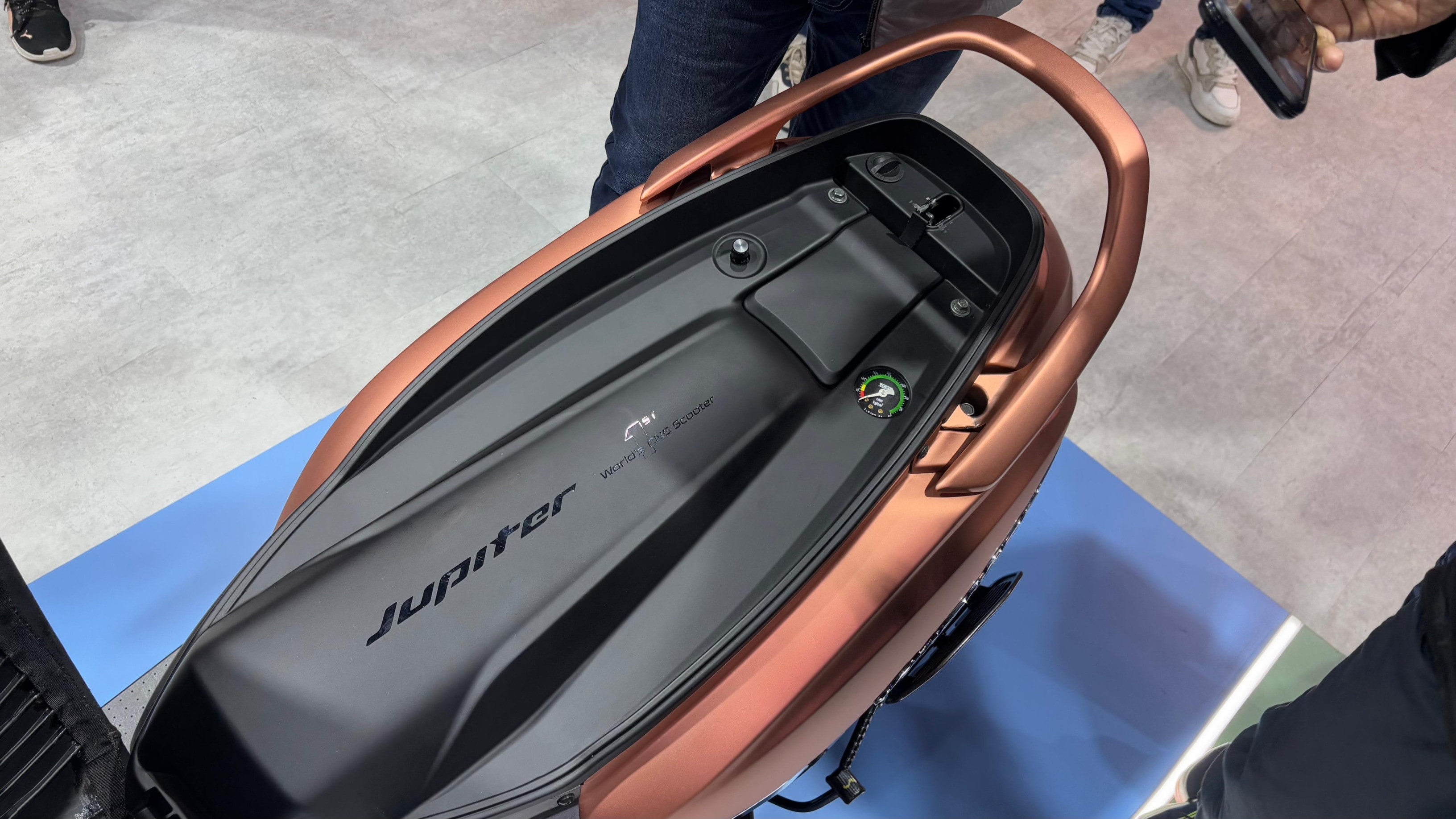 ₹1/KM से कम रनिंग कॉस्ट: TVS Jupiter CNG की सवारी ₹1/KM से कम रनिंग कॉस्ट: TVS Jupiter CNG की सवारी