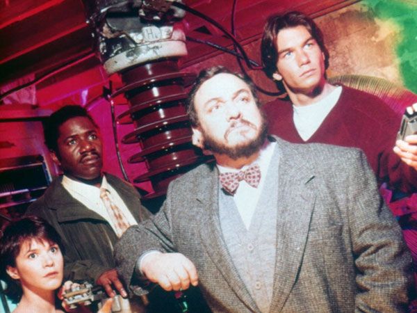 Ranking The Top 12 Sci-Fi Television Shows Ranking The Top 12 Sci-Fi Television Shows
