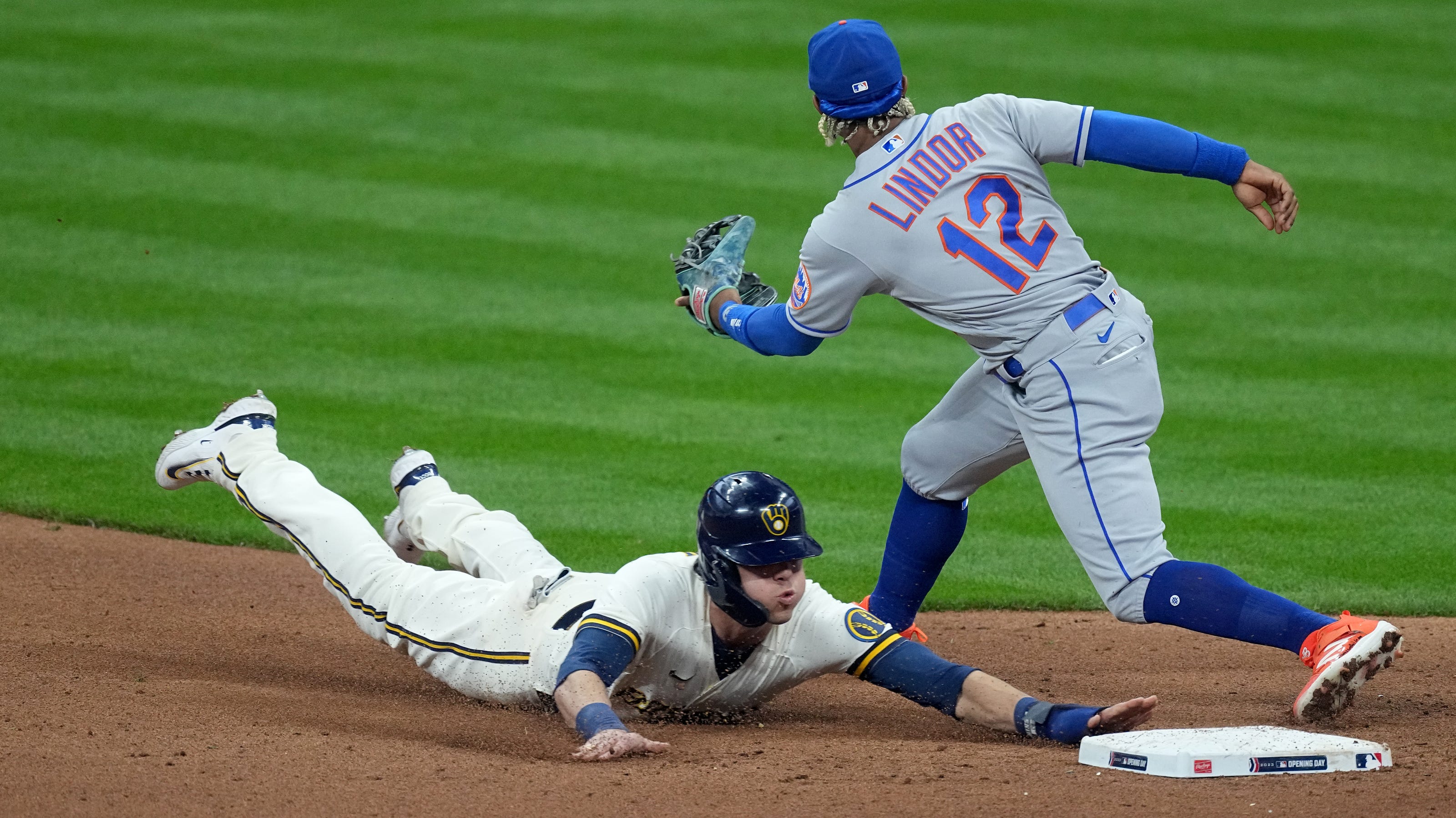 Record-Breaking Speed: Brewers' 9 Stolen Bases Rewrite Team History Record-Breaking Speed: Brewers' 9 Stolen Bases Rewrite Team History