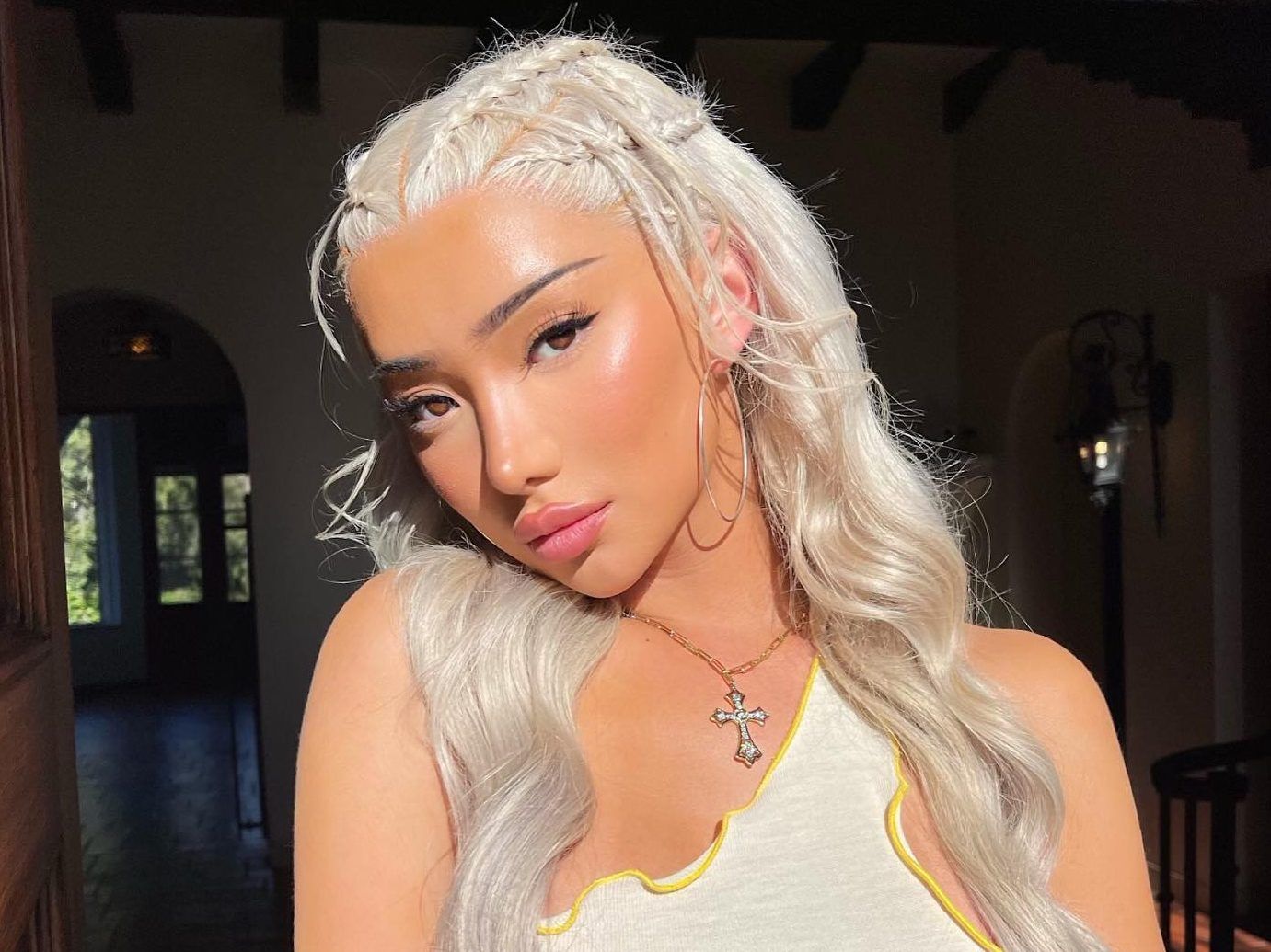 Record-Breaking Transgender Influencer From Australia: Examining The Controversy Record-Breaking Transgender Influencer From Australia: Examining The Controversy