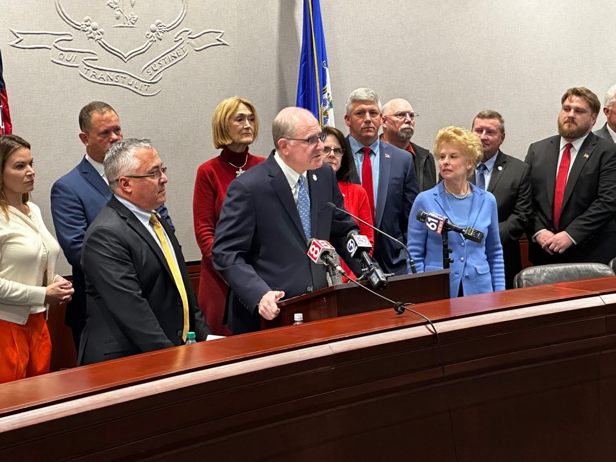 Resistance Grows: Car Dealerships Push Back On Electric Vehicle Regulations Resistance Grows: Car Dealerships Push Back On Electric Vehicle Regulations