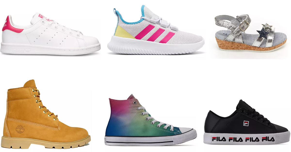 Revolve's Flash Sale: Nike Sneakers Starting At $39 Revolve's Flash Sale: Nike Sneakers Starting At $39