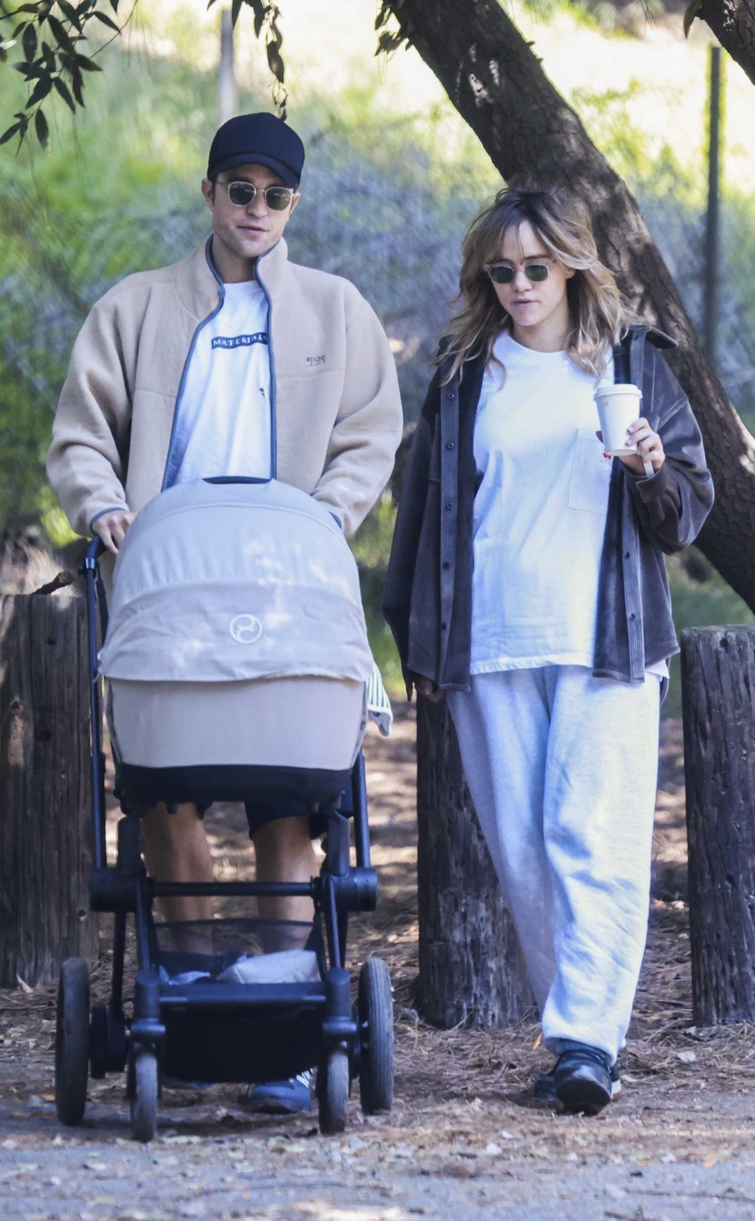 Robert Pattinson: Expert Diaper Changer? New Interview Details Robert Pattinson: Expert Diaper Changer? New Interview Details