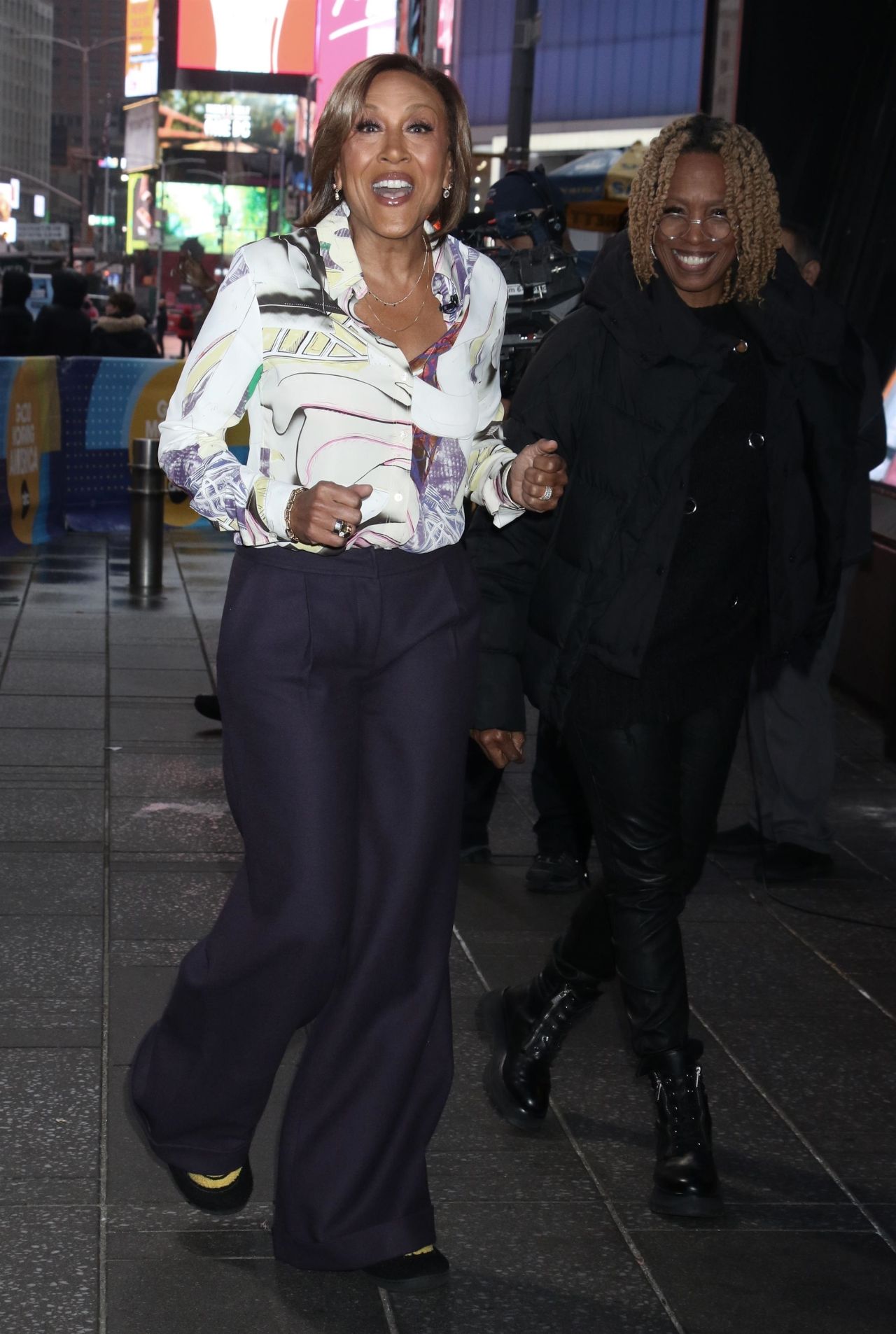 Robin Roberts' Response To GMA Layoffs: A Look At The Fallout Robin Roberts' Response To GMA Layoffs: A Look At The Fallout