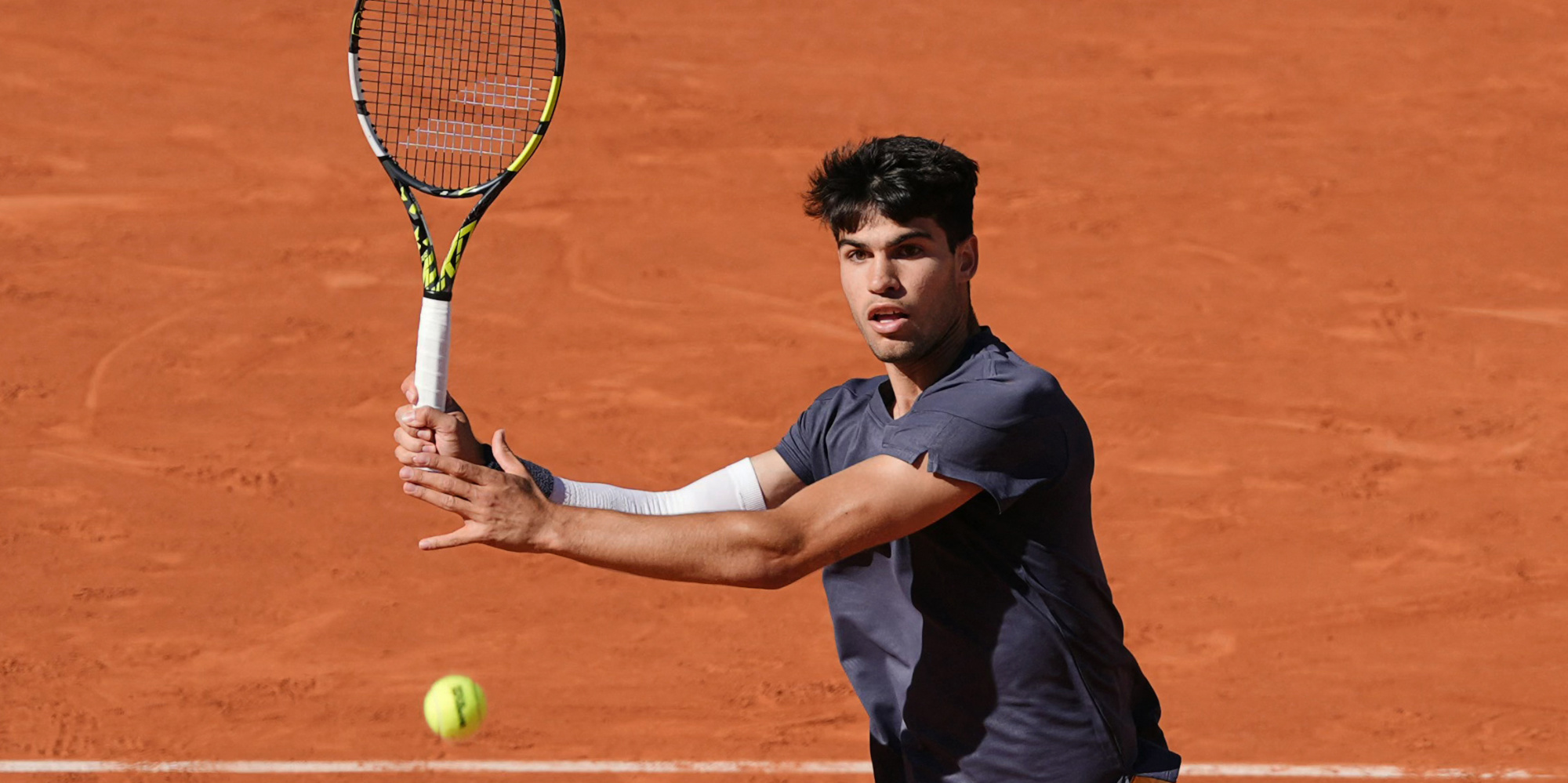 Roland Garros 2024: Alcaraz And Swiatek Begin Their Campaigns Roland Garros 2024: Alcaraz And Swiatek Begin Their Campaigns