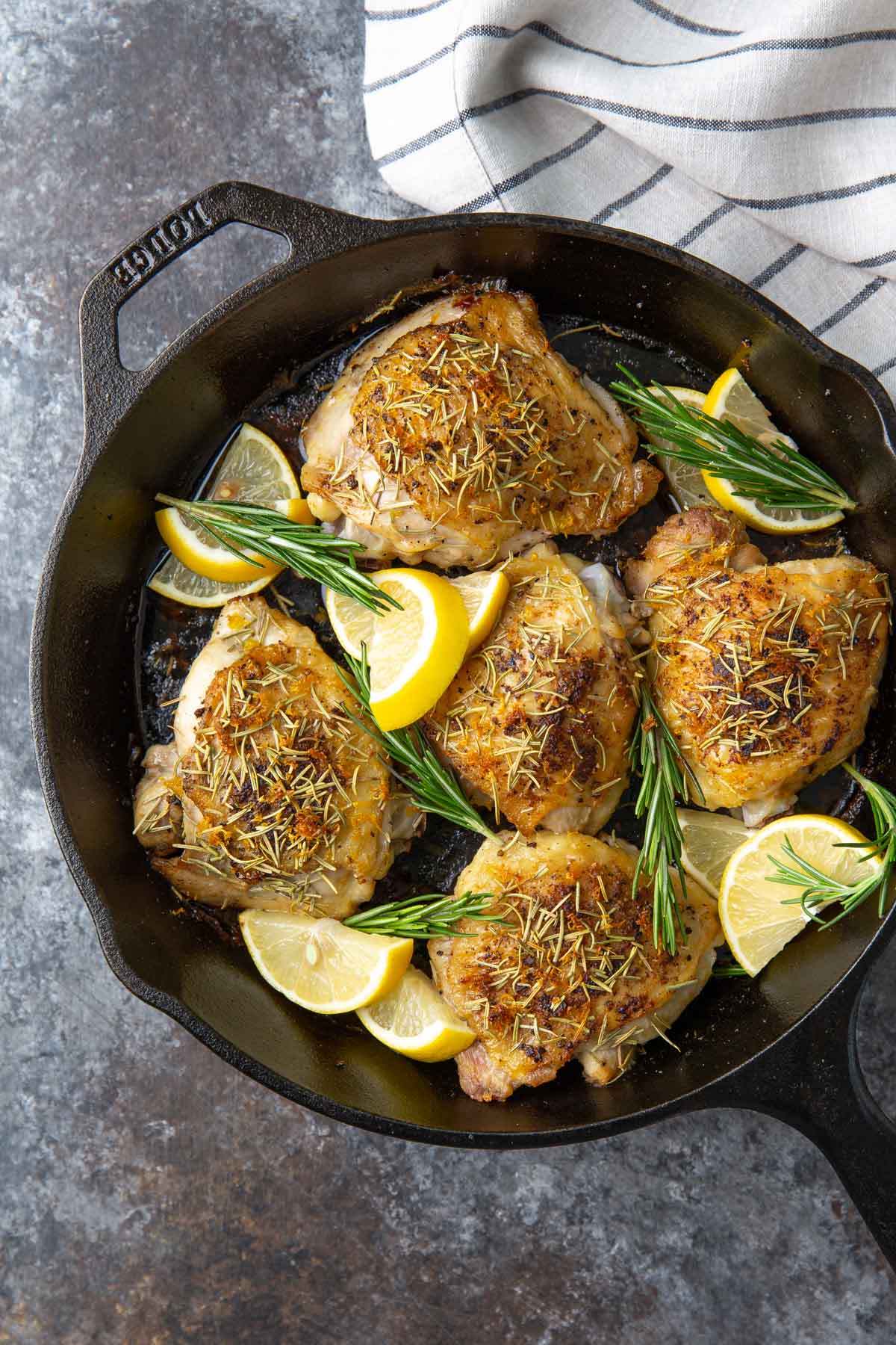 Rosemary And Thyme Recipes: Simple Dishes With Fresh Herbs Rosemary And Thyme Recipes: Simple Dishes With Fresh Herbs