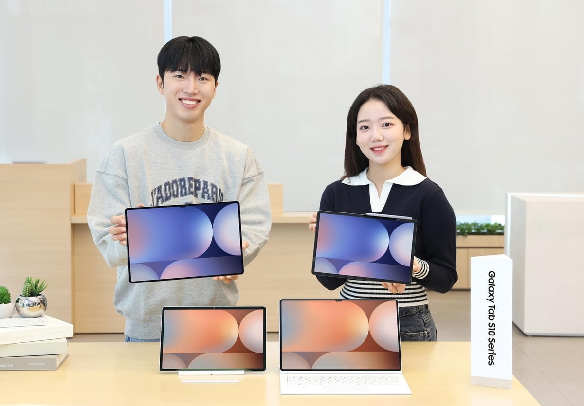 갤럭시탭 S10 FE와 함께 떠나는 여행: 완벽한 여행 파트너 사용 후기 갤럭시탭 S10 FE와 함께 떠나는 여행: 완벽한 여행 파트너 사용 후기