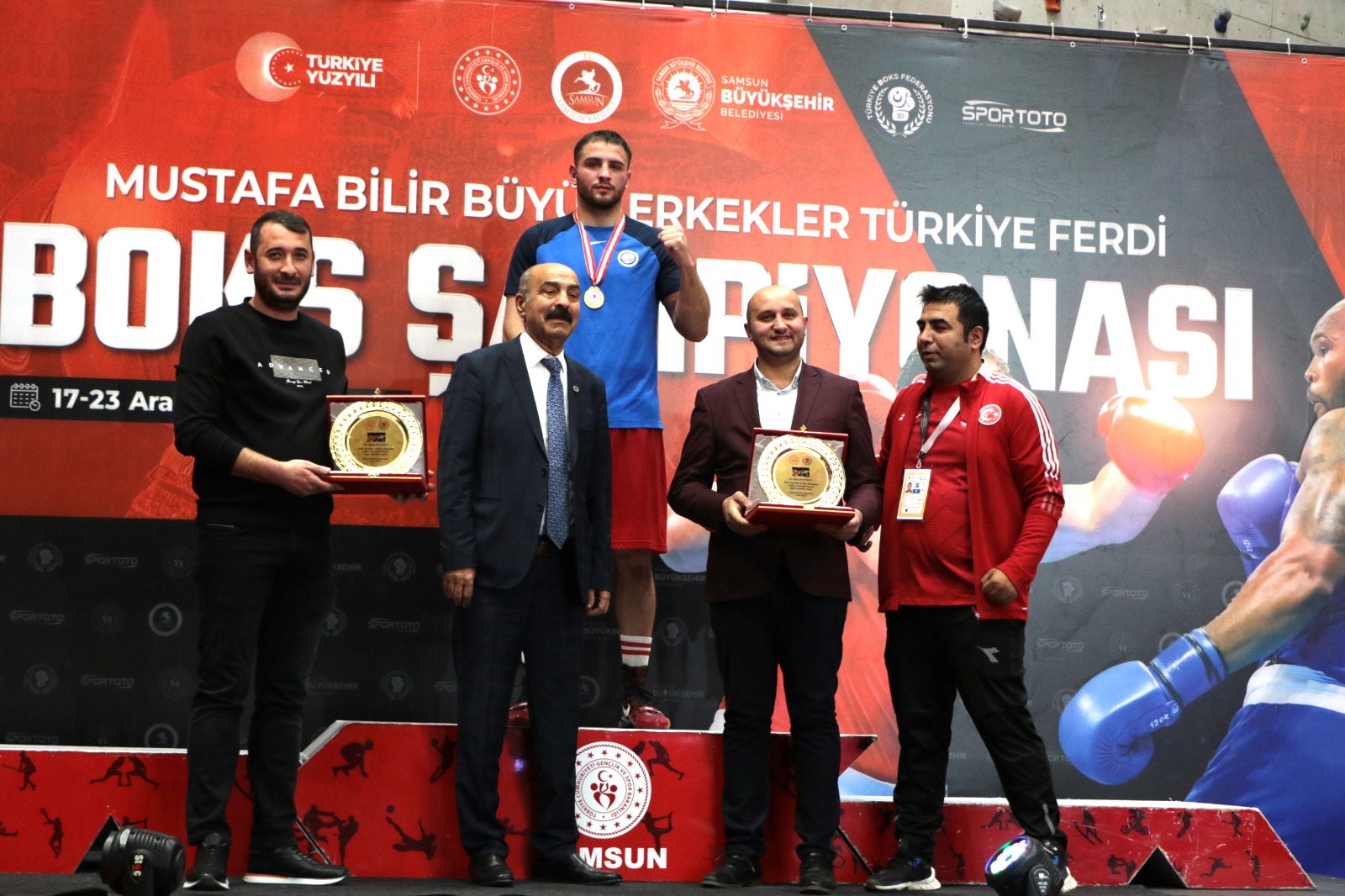 Samsun'da Kadınlar Boks Şampiyonası: Hamdi Yıldırım Turnuvası Güncel Durum Samsun'da Kadınlar Boks Şampiyonası: Hamdi Yıldırım Turnuvası Güncel Durum