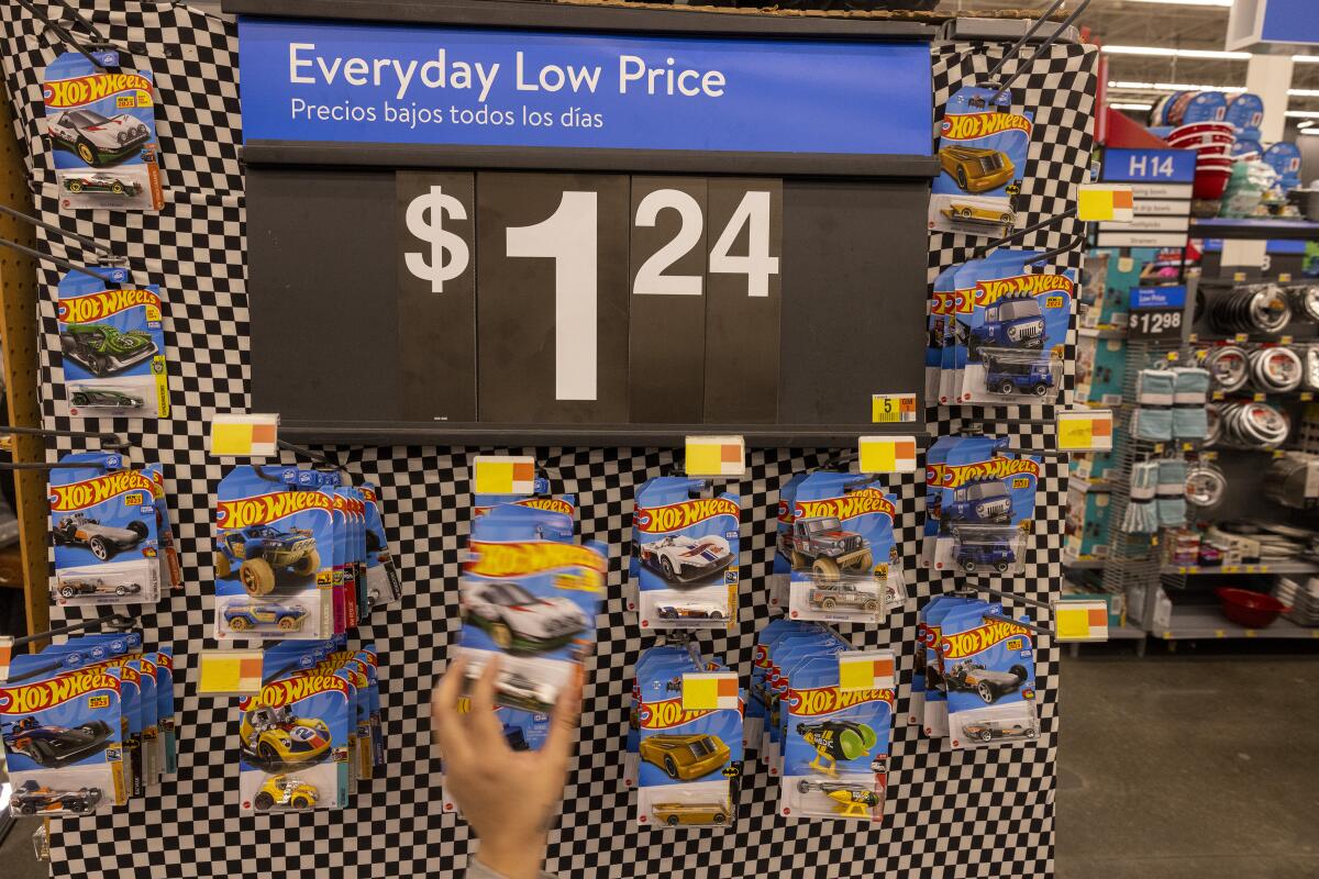 Selling Sunset's [Star's Name] Condemns Post-Fire Price Gouging In Los Angeles