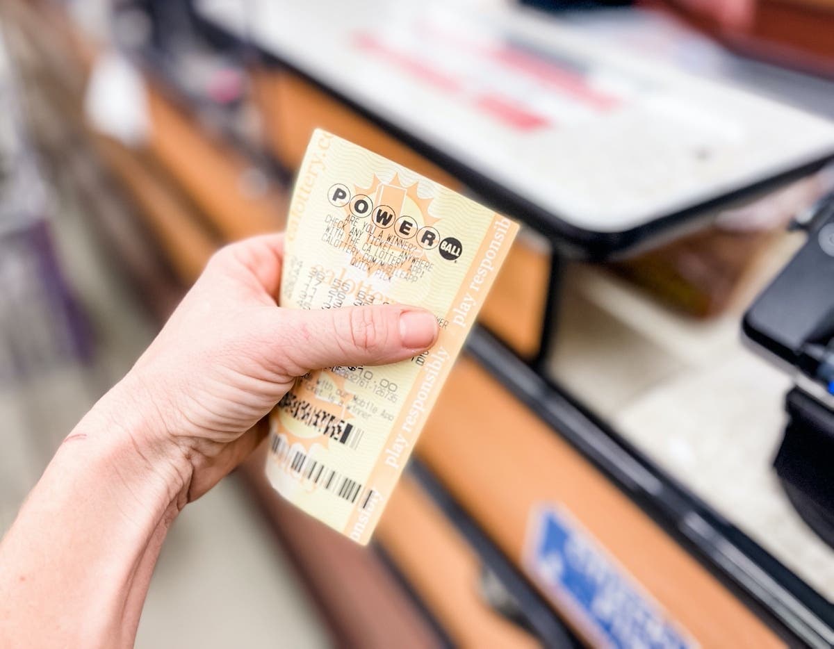 Six-Figure EuroMillions Prizes Won In Ireland: Where The Winning Tickets Were Sold Six-Figure EuroMillions Prizes Won In Ireland: Where The Winning Tickets Were Sold