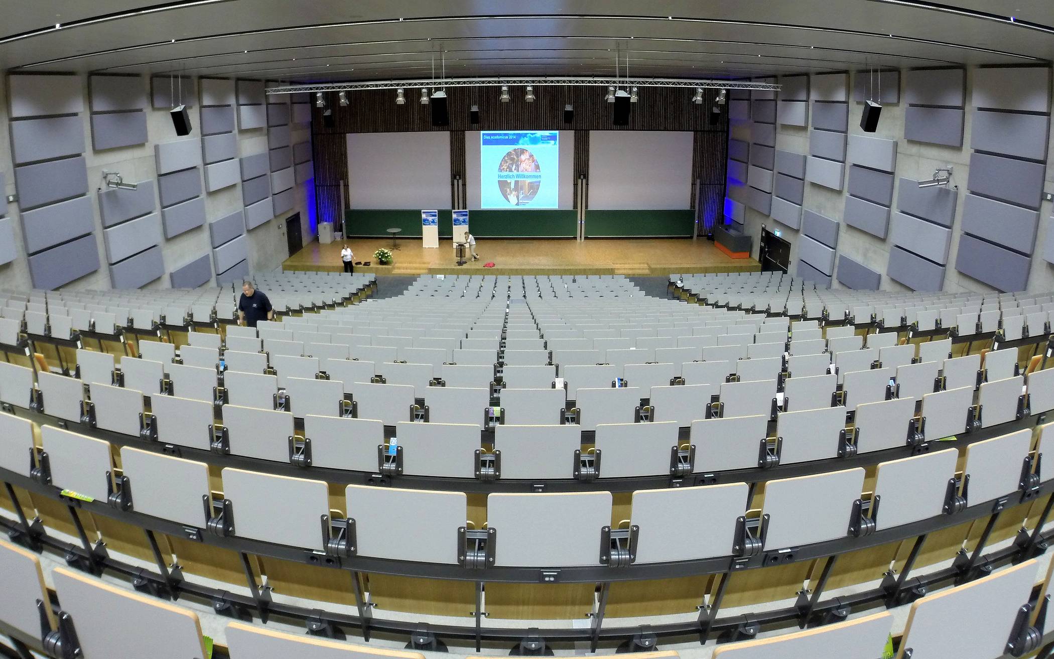 Skandal An Der Uni Duisburg-Essen: Notenverkauf Für 900 Euro Skandal An Der Uni Duisburg-Essen: Notenverkauf Für 900 Euro