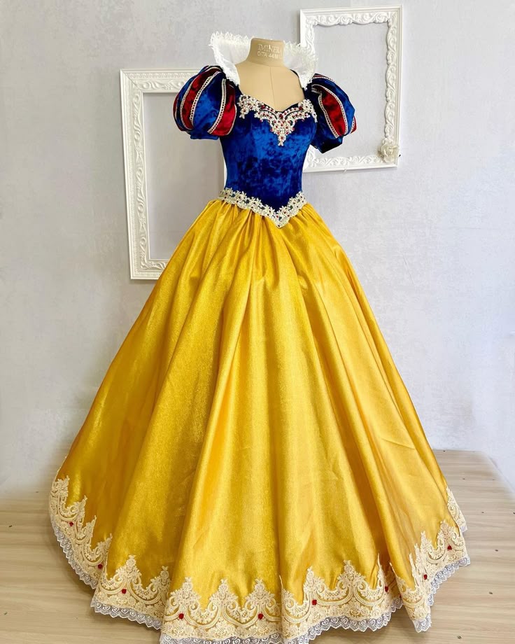 Snow White Reimagined: Comparing The 1987 Horror And 2023 Disney Versions Snow White Reimagined: Comparing The 1987 Horror And 2023 Disney Versions