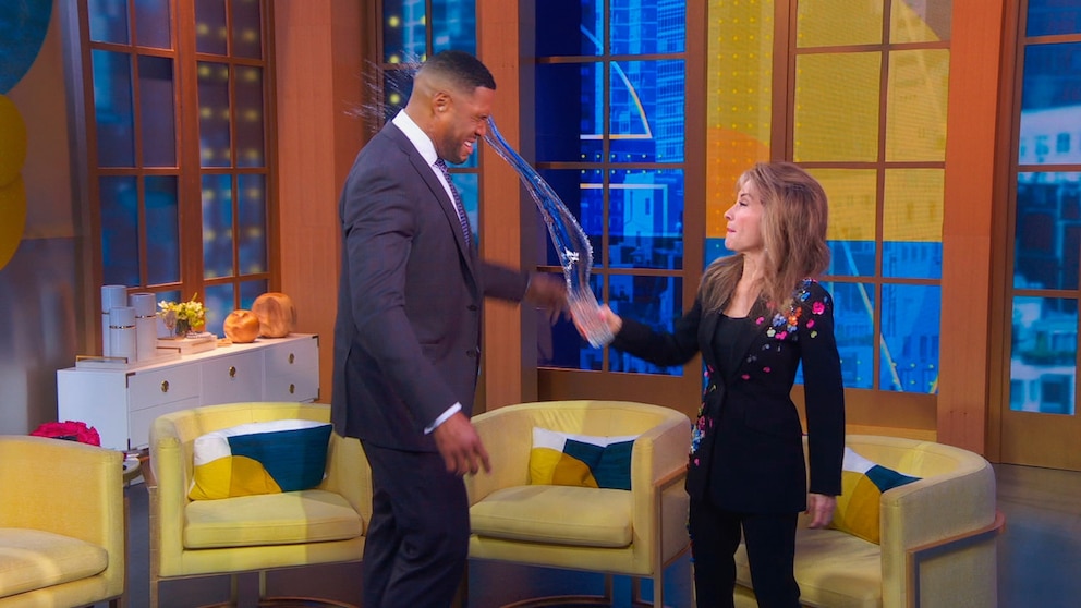Soap Star Susan Lucci's Prank On Michael Strahan Soap Star Susan Lucci's Prank On Michael Strahan