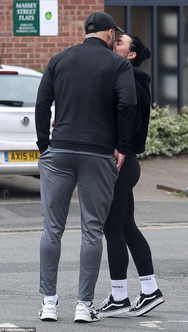 Social Media Explodes: Annie Kilner's Posts After Kyle Walker Night Out Social Media Explodes: Annie Kilner's Posts After Kyle Walker Night Out