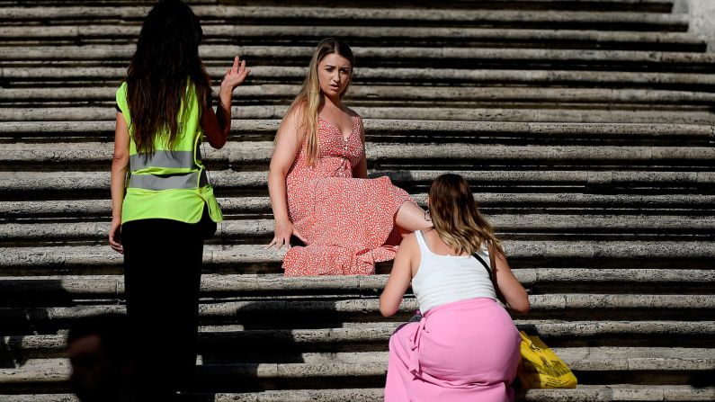 Southern Tourist Destination Rebuts Safety Claims After Recent Shooting