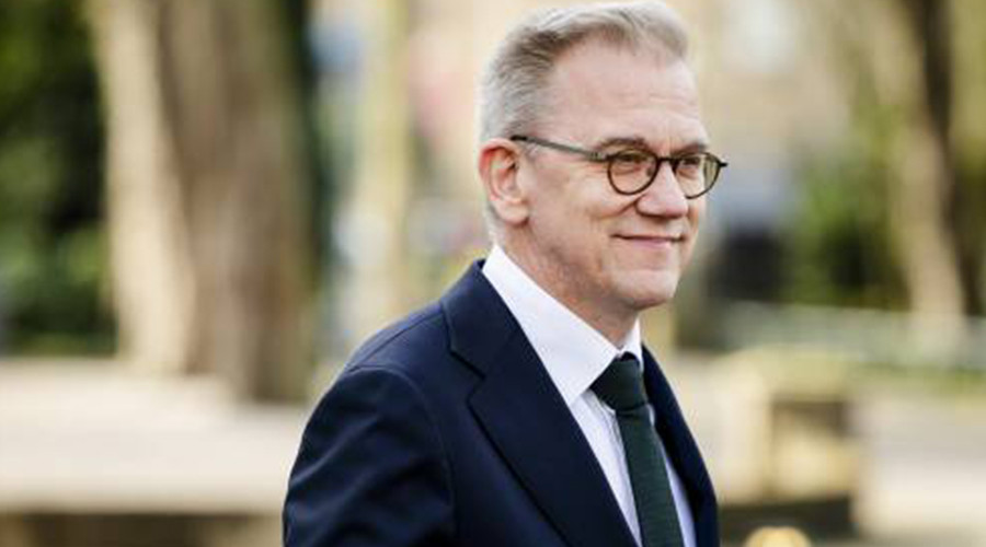 Spoedberaad Bruins En NPO Over Leeflang-kwestie Spoedberaad Bruins En NPO Over Leeflang-kwestie