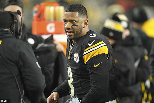 Steelers' Quarterback Dilemma: Exploring A Trade With The NFC Steelers' Quarterback Dilemma: Exploring A Trade With The NFC