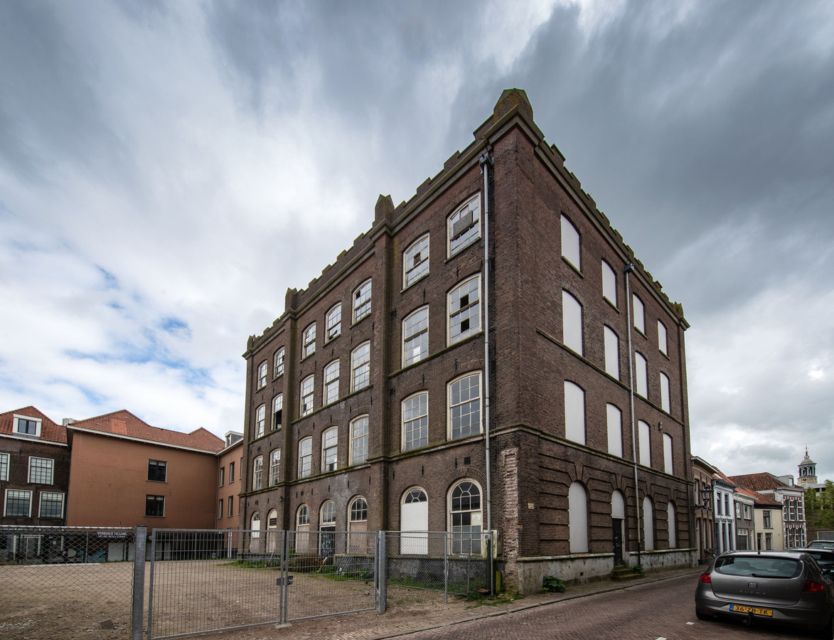 Stroomproblemen Bij Nieuw Duurzaam Schoolgebouw In Kampen Stroomproblemen Bij Nieuw Duurzaam Schoolgebouw In Kampen