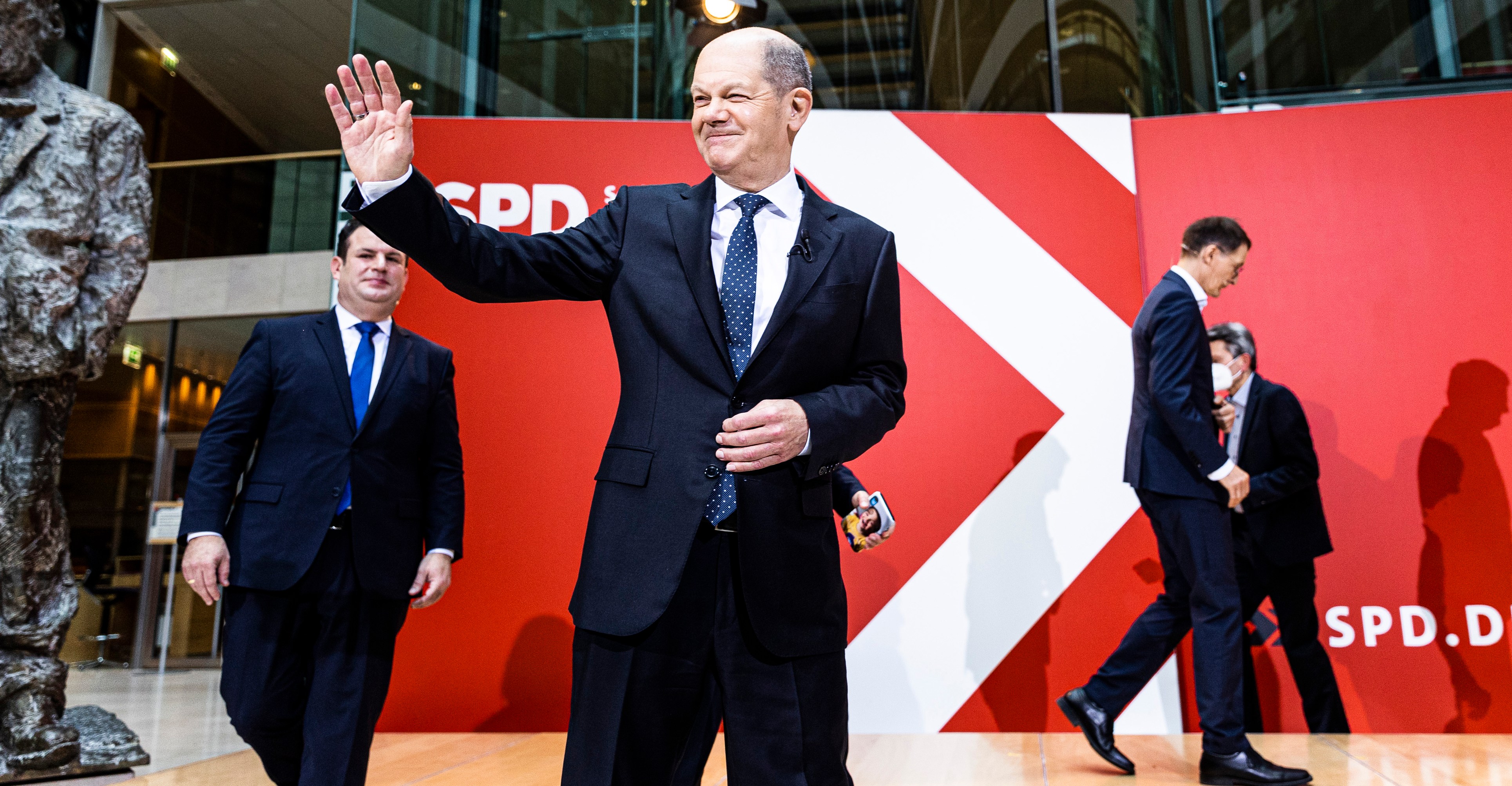 Stunned SPD: A Supporting Role In Germany's New Government Stunned SPD: A Supporting Role In Germany's New Government