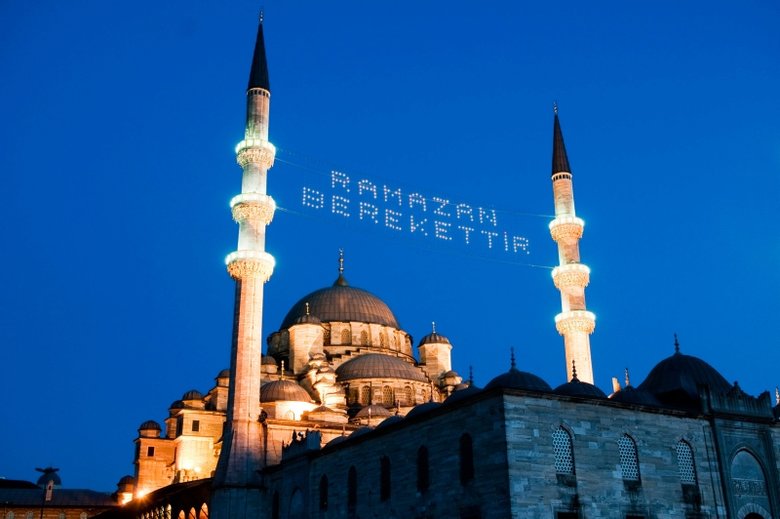Suriye'de Ramazan Bayramı Tarihi Onaylandı: Pazartesi Kutlamaları