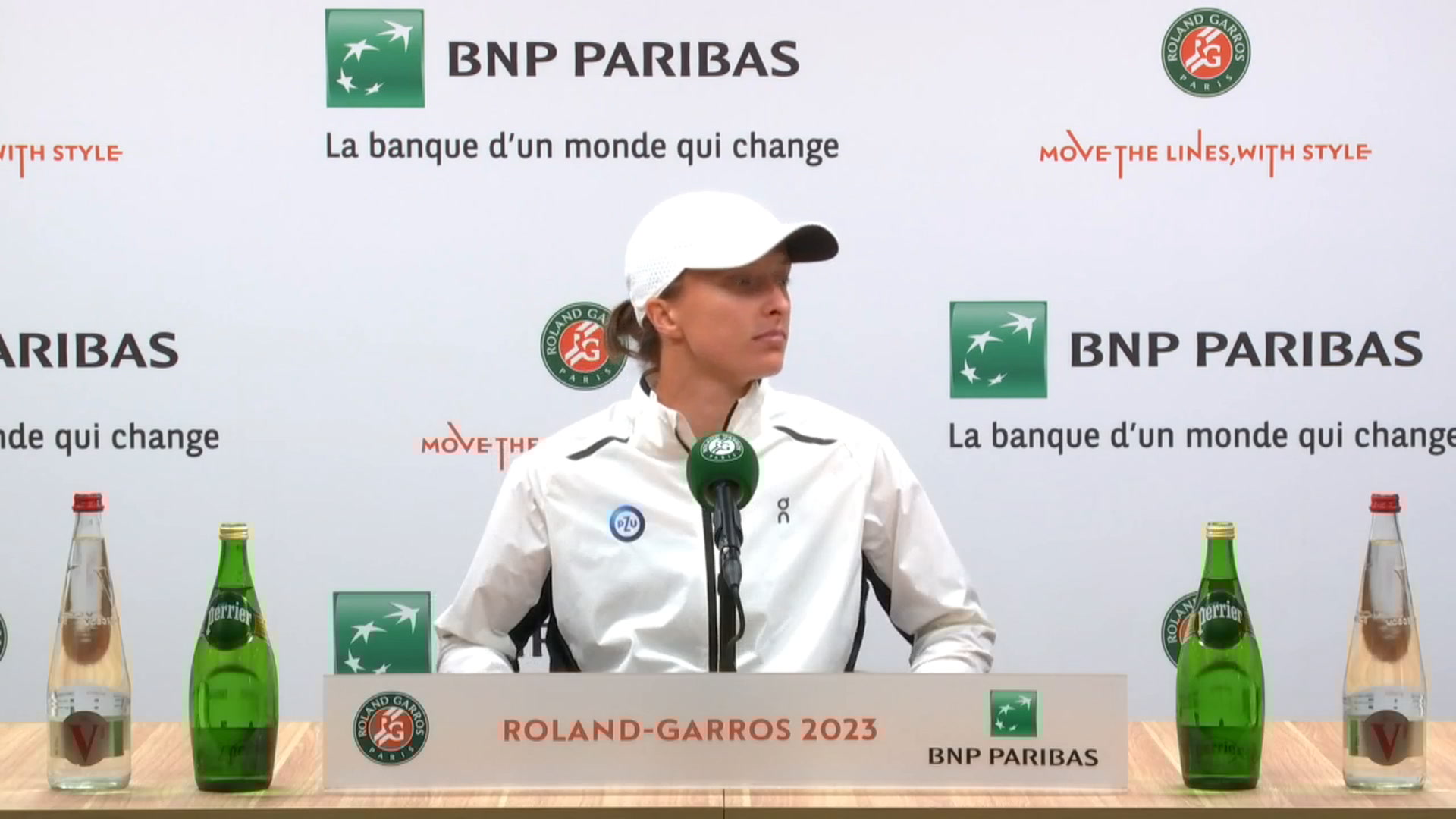 Swiatek And Alcaraz Win Opening Matches At Roland Garros Swiatek And Alcaraz Win Opening Matches At Roland Garros