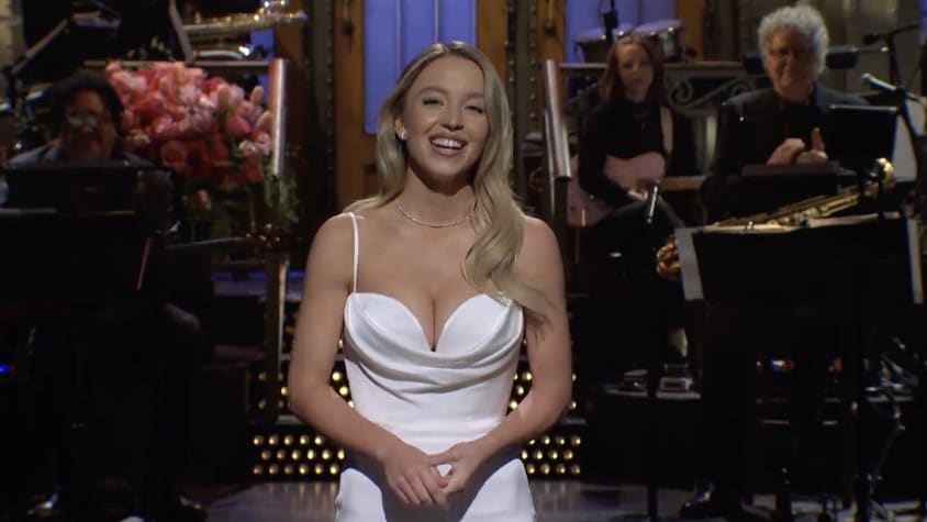 Sydney Sweeney Channels Heartbreak In Post-Split Karaoke Performance Sydney Sweeney Channels Heartbreak In Post-Split Karaoke Performance