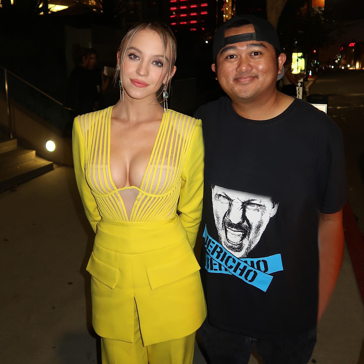 Sydney Sweeney's Solo Hotel Stay Ignites Breakup Rumors With Jonathan Davino Sydney Sweeney's Solo Hotel Stay Ignites Breakup Rumors With Jonathan Davino