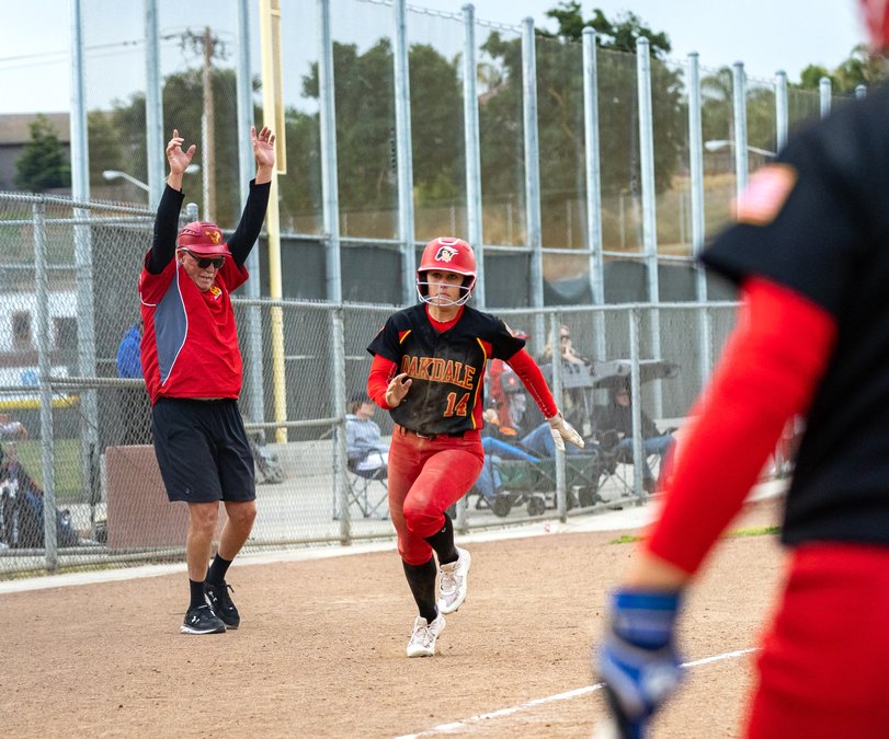 Terrapins' Grit: Maryland Softball Edges Delaware 5-4 After Deficit Terrapins' Grit: Maryland Softball Edges Delaware 5-4 After Deficit