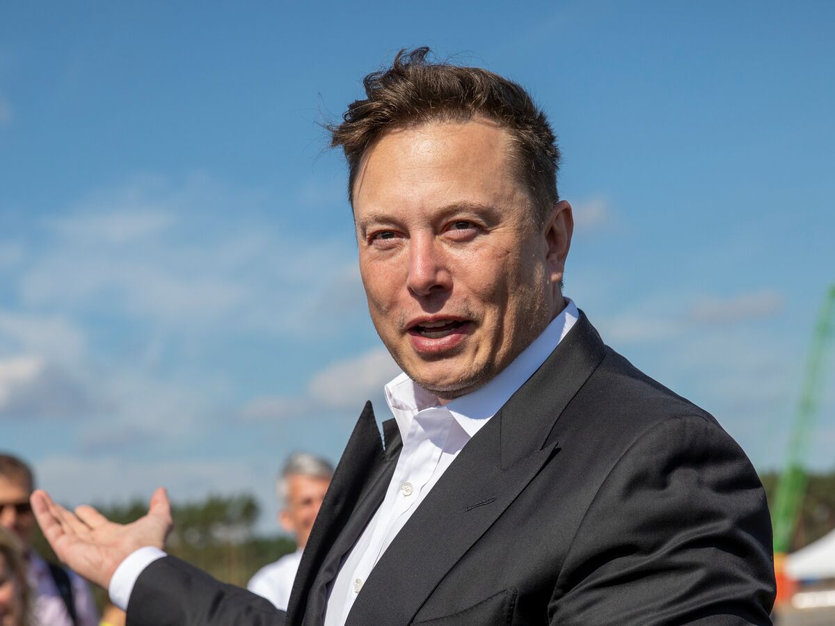 Tesla Stock Slump: Elon Musk's Net Worth Plunges Below $300 Billion Tesla Stock Slump: Elon Musk's Net Worth Plunges Below $300 Billion