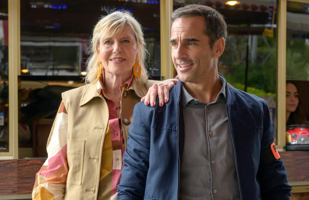 TF1 : Chantal Ladesou De Retour Dans Le Fil D'Ariane TF1 : Chantal Ladesou De Retour Dans Le Fil D'Ariane