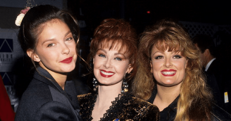 The Judd Sisters: Wynonna And Ashley Share Intimate Family Details In New Documentary The Judd Sisters: Wynonna And Ashley Share Intimate Family Details In New Documentary
