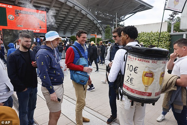 The Pressure Cooker: How Opponents Handle The Intense Atmosphere At Roland Garros The Pressure Cooker: How Opponents Handle The Intense Atmosphere At Roland Garros