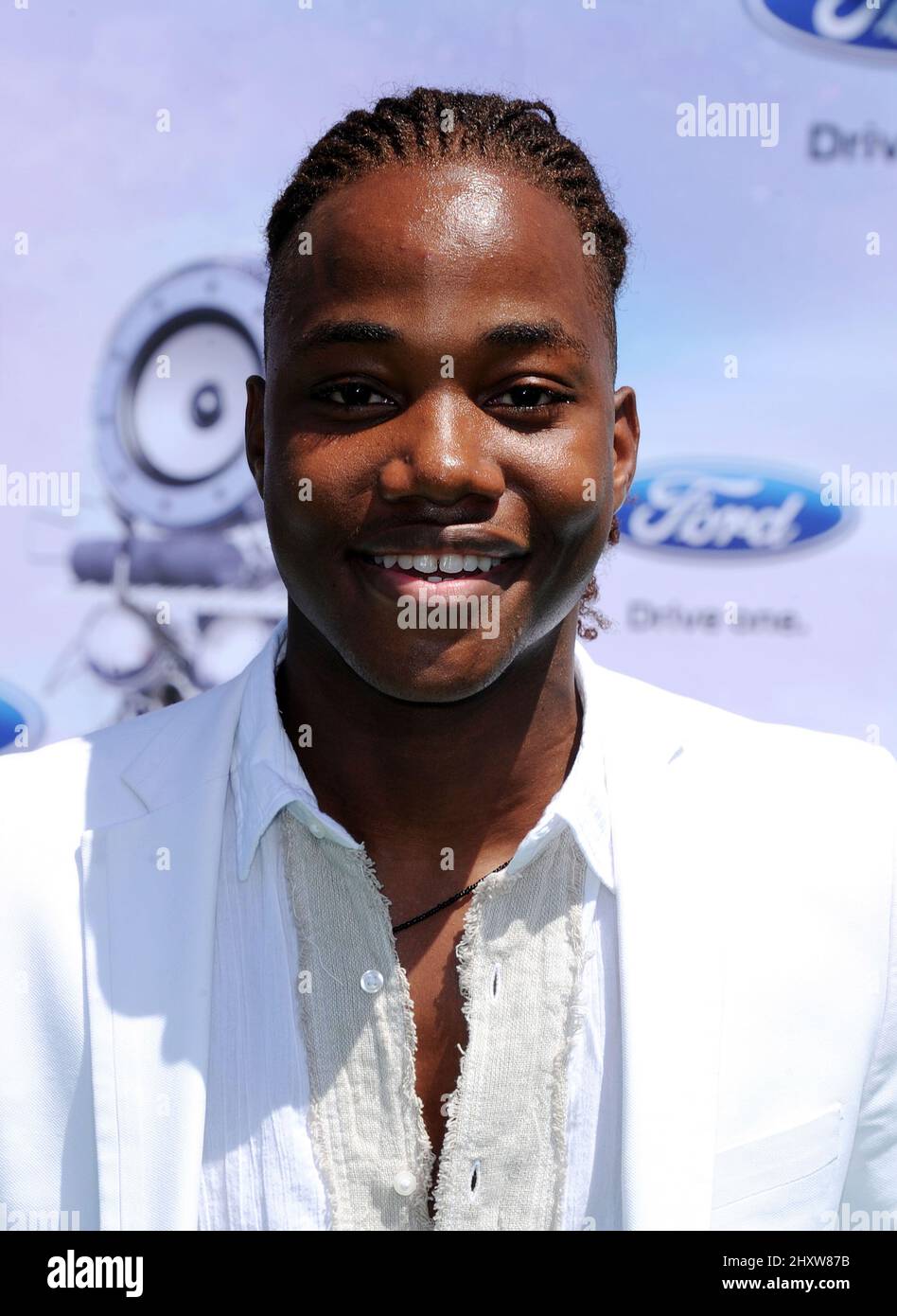 This Week's Top R&B Tracks: Leon Thomas, FLO, And More This Week's Top R&B Tracks: Leon Thomas, FLO, And More