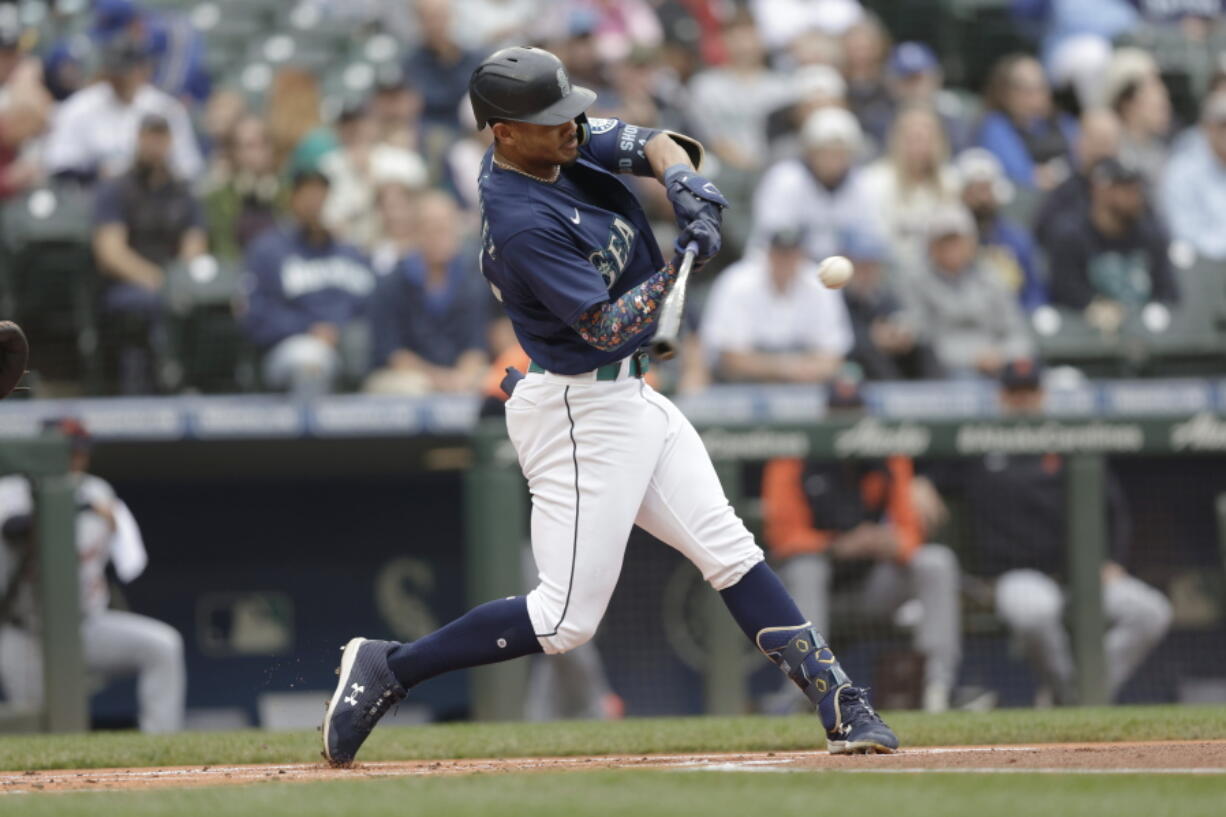 Tigers' 9-6 Victory Over Mariners Marks Season Opener Tigers' 9-6 Victory Over Mariners Marks Season Opener